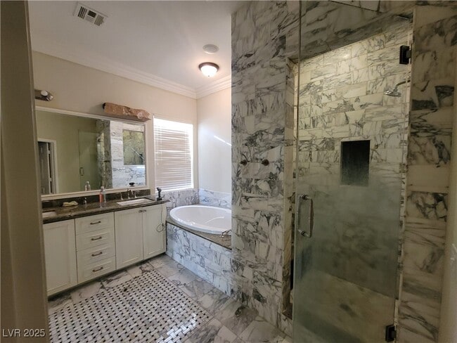 Building Photo - 9338 Wilderness Glen Ave