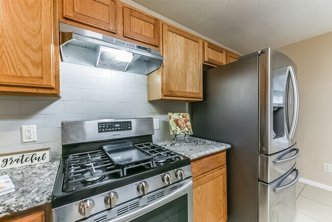 Building Photo - 8322 Kingsbridge Meadow Dr
