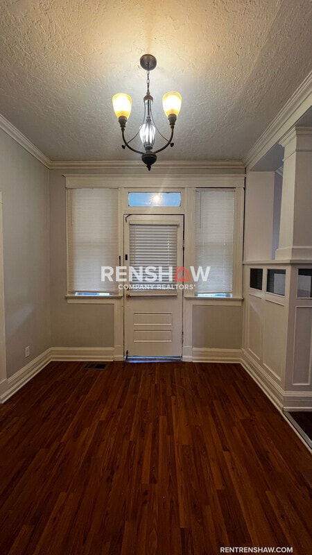 Building Photo - 1817 Edward Ave