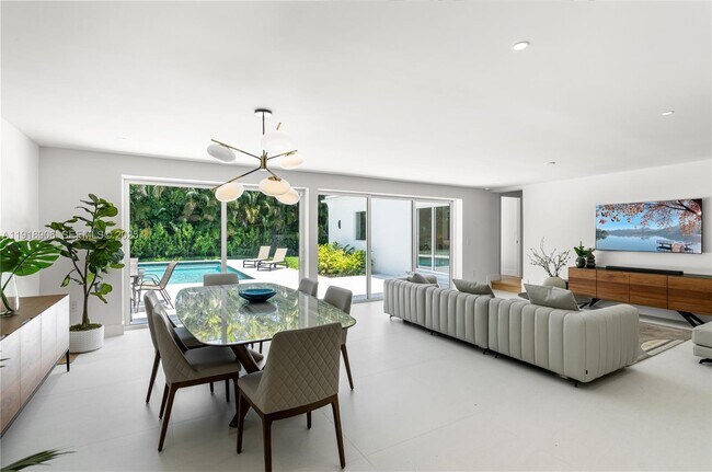 Building Photo - 45 NE 104th St