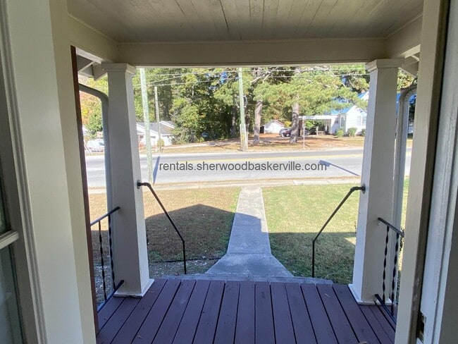 Building Photo - 504 E Atlantic St