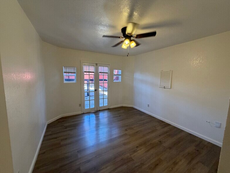 Building Photo - 3145 Keats St