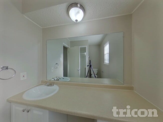 Building Photo - 6963 Downey Ct