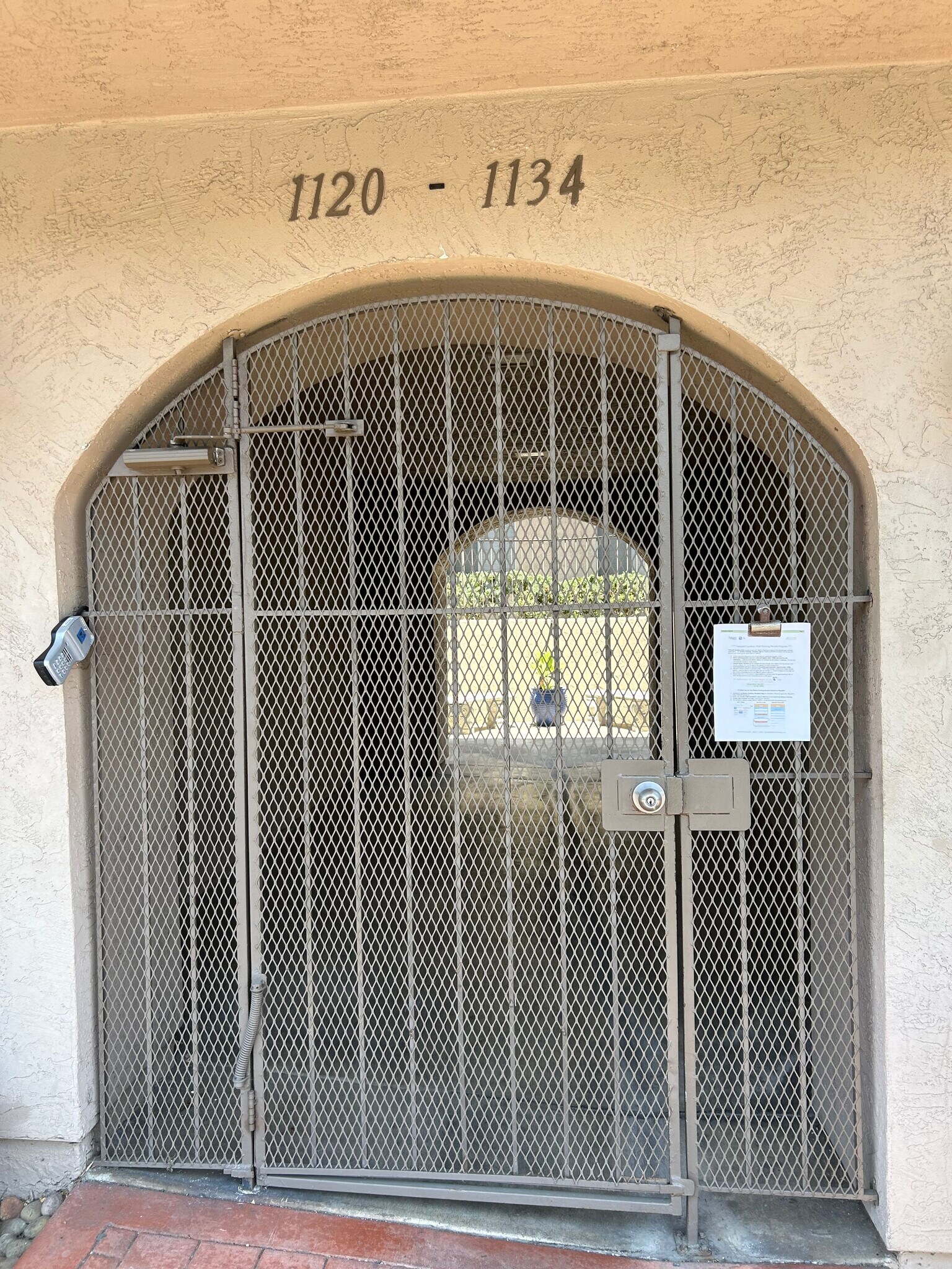 Building Photo - 1120 Grape St