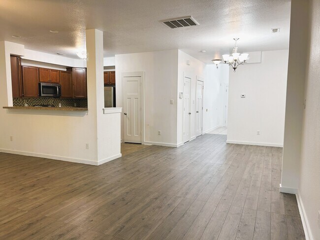 Building Photo - 248 Craftsman Cir