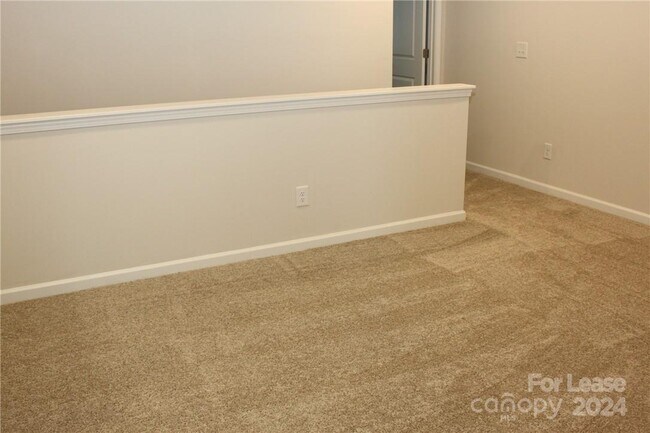 Building Photo - 922 Sagecroft Ln