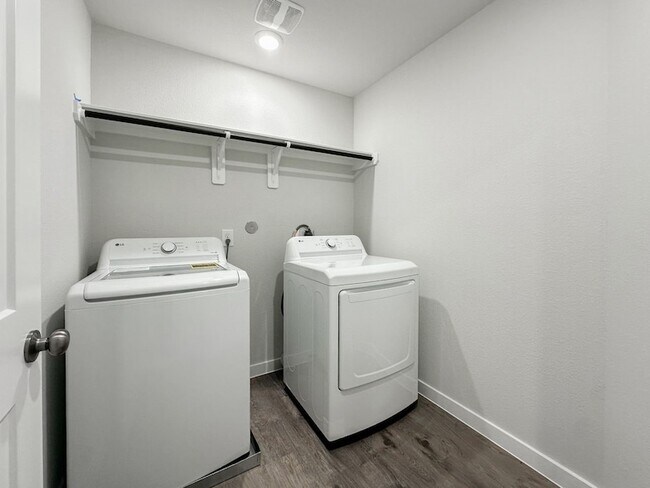 Building Photo - 7934 Alset Dr