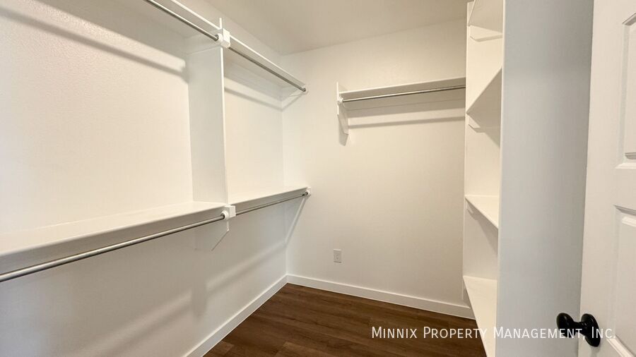 Building Photo - 2136 Kokomo Ave