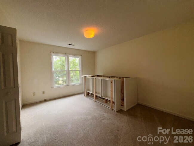 Building Photo - 118 Sunfish Dr