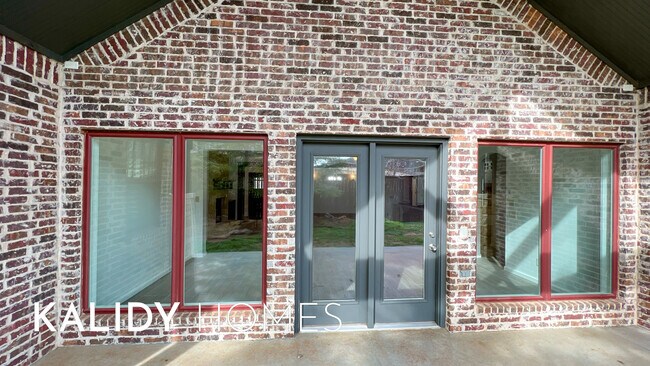 Building Photo - 13504 Rock Canyon Rd