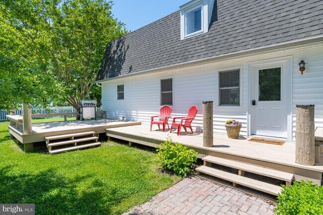 Building Photo - 6670 Cedar Cove Rd