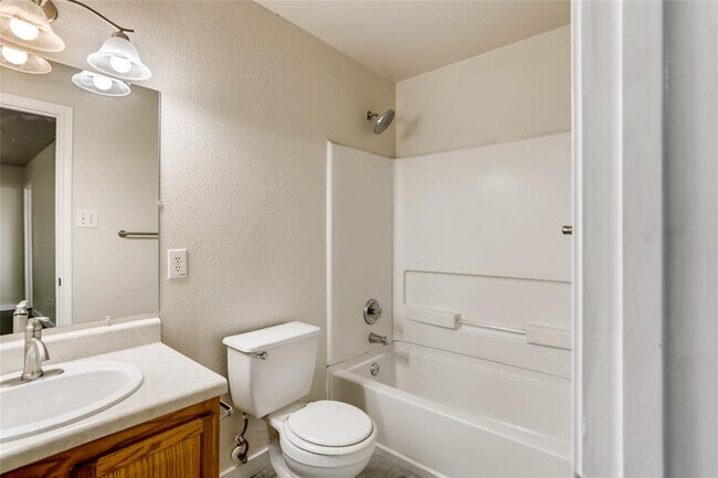 Building Photo - 1700 Anise Dr
