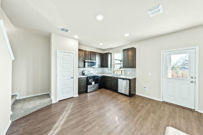 Building Photo - 5118 Sandstone Wy