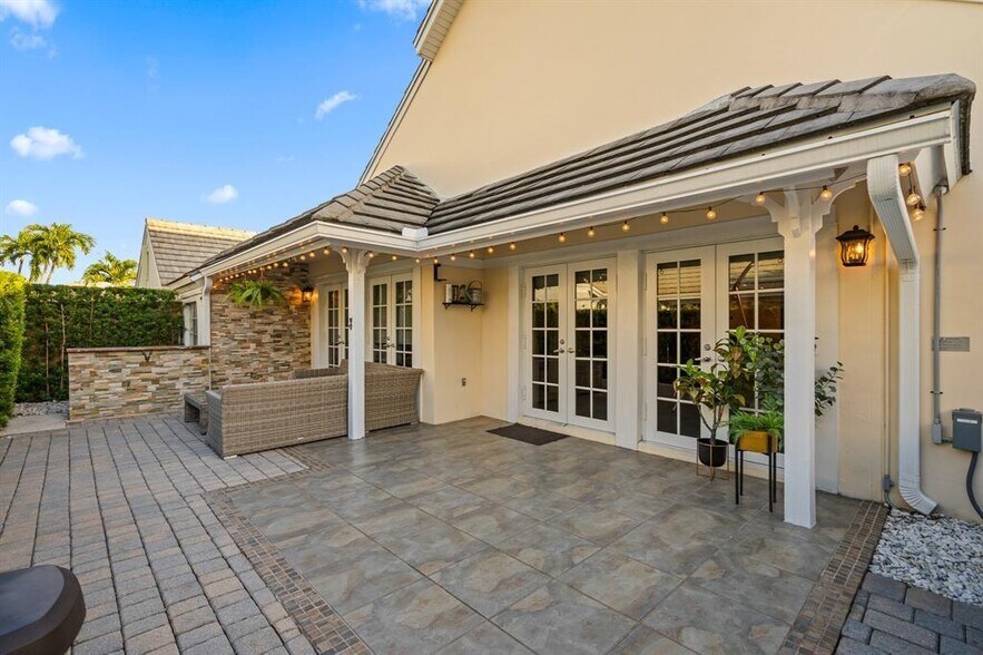 Building Photo - 9937 NW 47th Ter