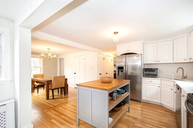 Building Photo - 75 Tower Ave