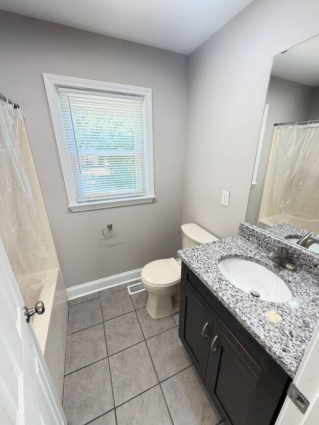 Building Photo - Fully Renovated 2-Bed Charmer on a Spacious Corner Lot – Near Downtown!