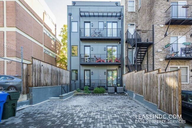 Building Photo - 2216 11th St NW