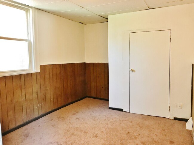 Building Photo - 5440 Jackson St