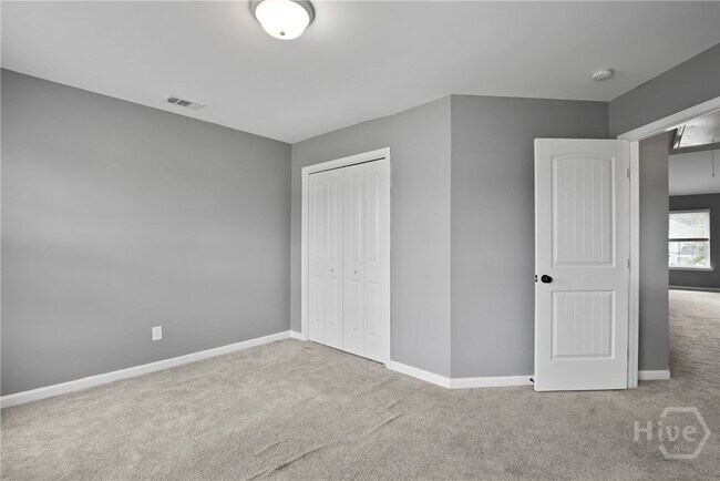 Building Photo - 11 Swallow Tail Cir