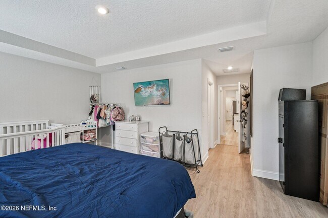 Building Photo - 13220 Cameron Vly Ct