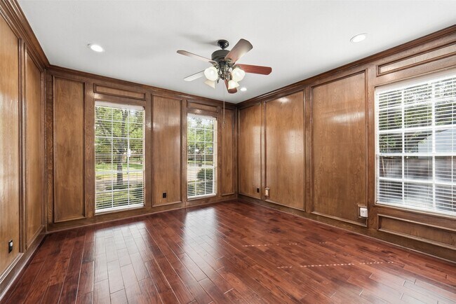 Building Photo - 4003 Bountiful Crest Ln