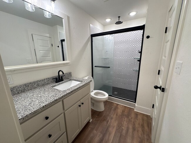 Building Photo - 1bd/1ba House Available!