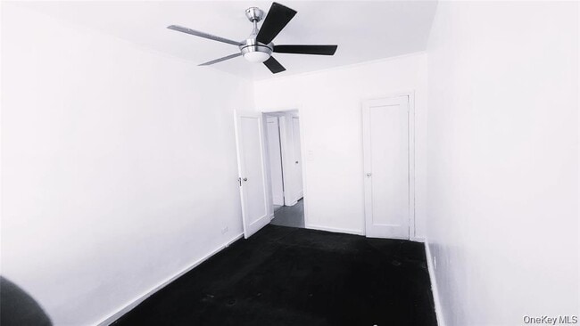 Building Photo - 664 Remsen Ave
