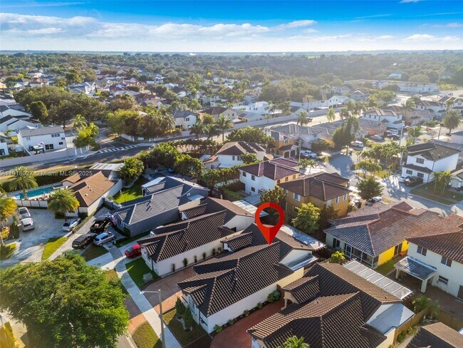 Building Photo - 9532 SW 154th Pl