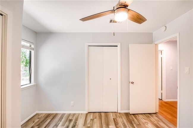 Building Photo - 12407 Tree Line Dr