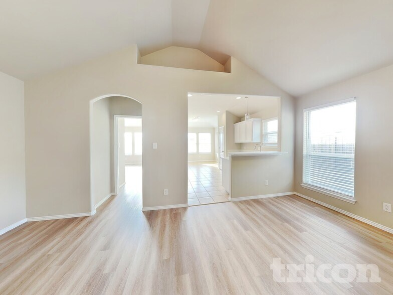 Building Photo - 5817 Parkview Hills Ln