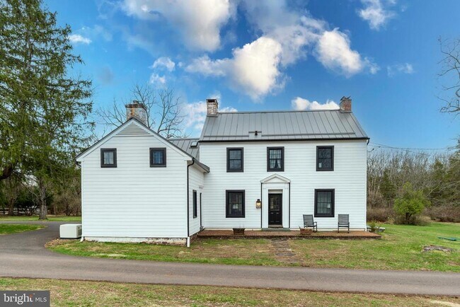 Building Photo - 180 Municipal Rd