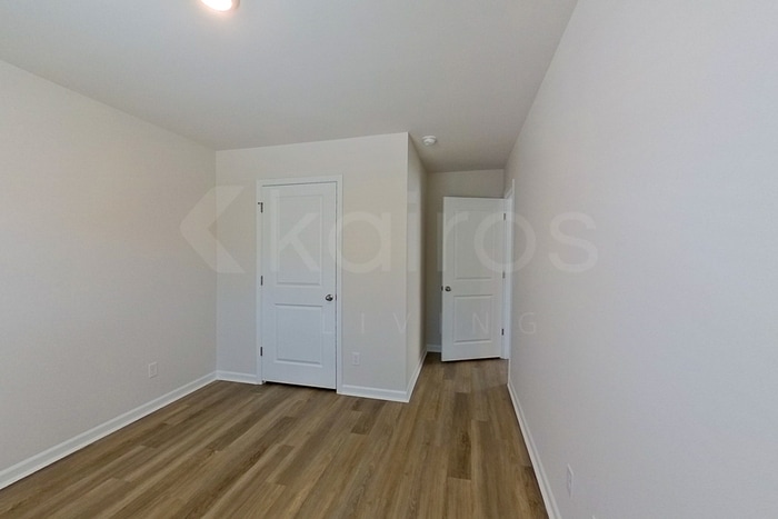 Building Photo - 127 Overstreet Way