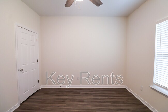 Building Photo - 7111 McAdam Ct