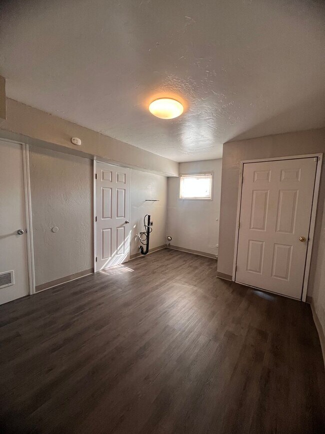 Building Photo - 638 N O St