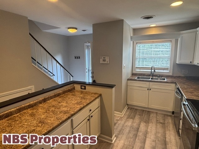Building Photo - 6523 Deane Hill Dr