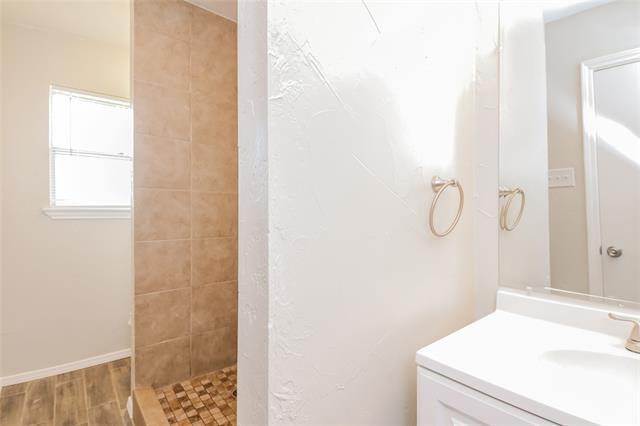Building Photo - 1702 Marblehead Dr