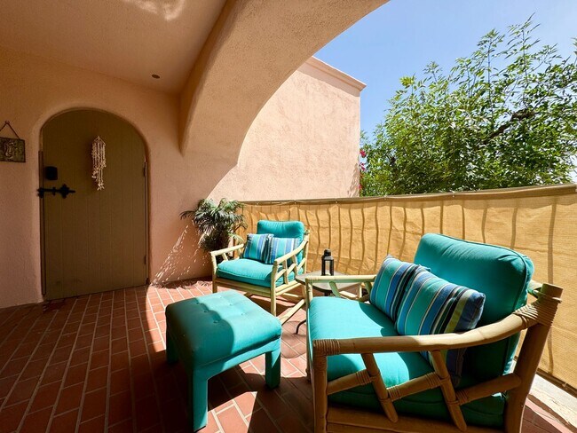 Building Photo - AVAILABLE NOW!! Charming FURNITURE OPTIONAL 1 Bed/2 Bath In Palm Springs Deauville Community!!