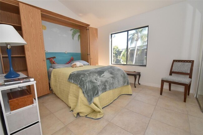 Building Photo - 1511 Pelican Point Dr