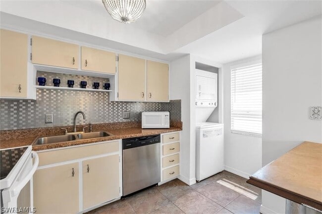 Building Photo - 1400 Pompei Ln