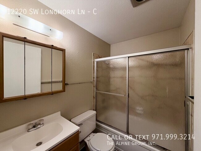 Building Photo - 12220 SW Longhorn Ln