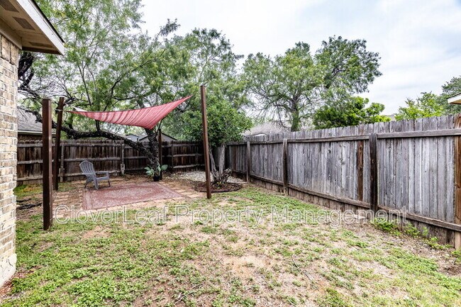 Building Photo - 7410 Clear Point
