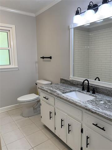 Building Photo - 2039 Wildridge Dr