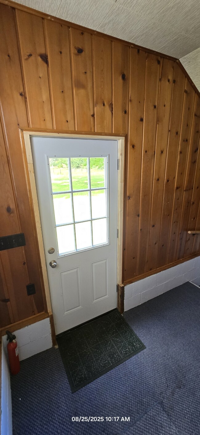 Building Photo - 4729 Carlstrom Rd
