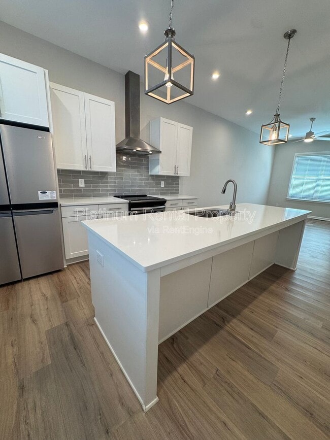 Building Photo - 137 Pacer Pl