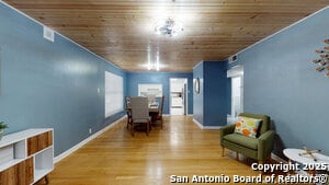 Building Photo - 146 Teakwood Ln