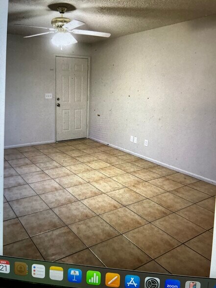 Building Photo - 9966 E Birchwood Ave