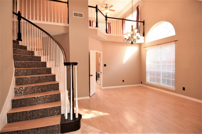 Building Photo - 100 Morning Star Ct