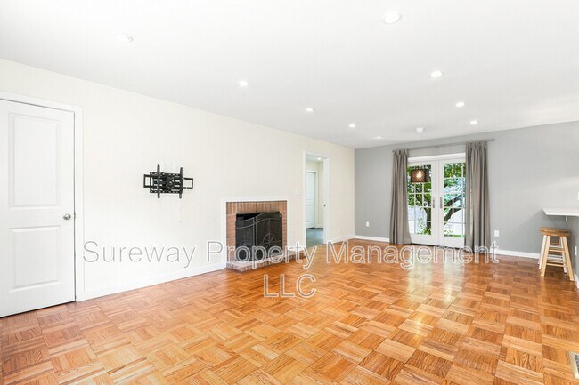 Building Photo - 957 Cherry Hill Rd