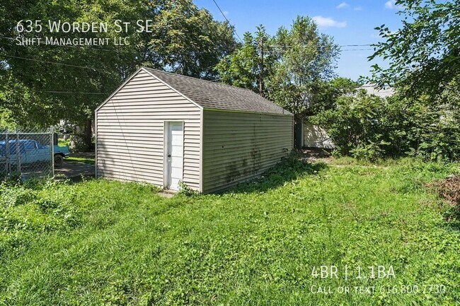 Building Photo - 635 Worden St SE