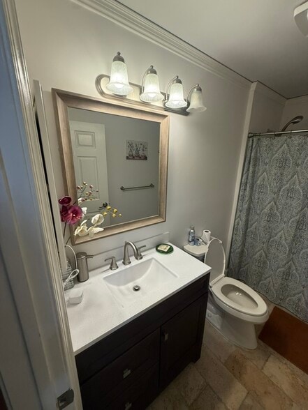 Building Photo - 955 Juniper Way